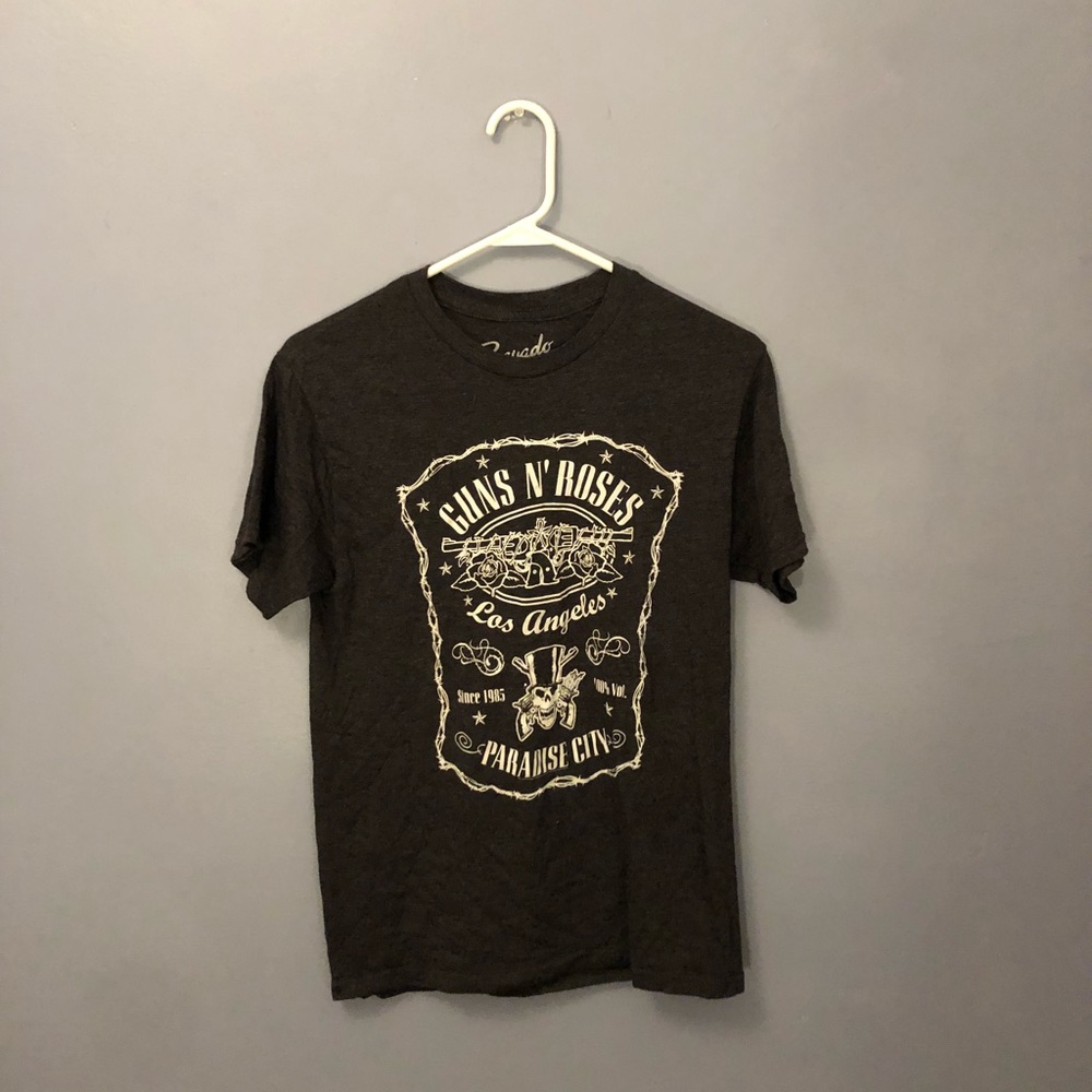 Brauado Guns N’ Roses t-shirt $5